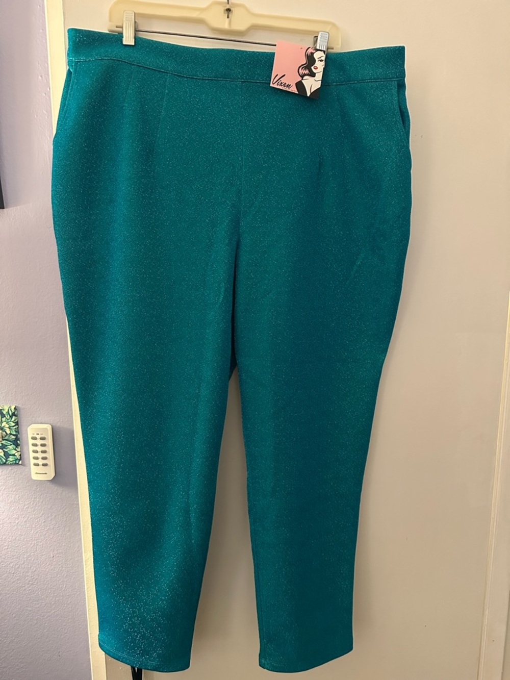 NWT Vixen Lurex turquoise Capri pants 4x - Picture 2 of 3